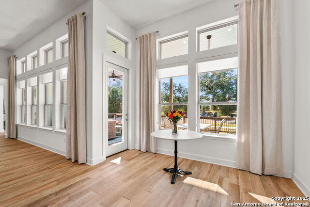 Listing photo id 8 for 219 Madrone Trail