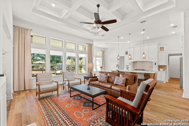 Listing photo id 18 for 219 Madrone Trail