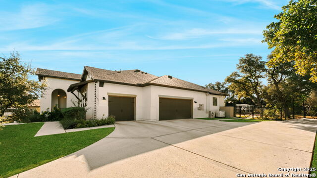 Listing photo id 26 for 219 Madrone Trail