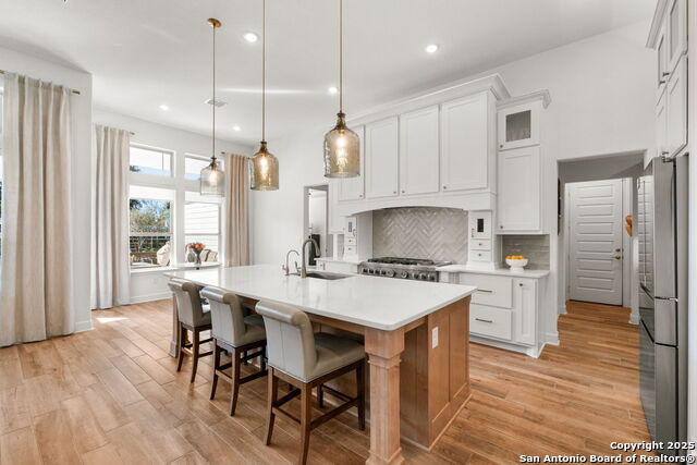 Listing photo id 6 for 219 Madrone Trail