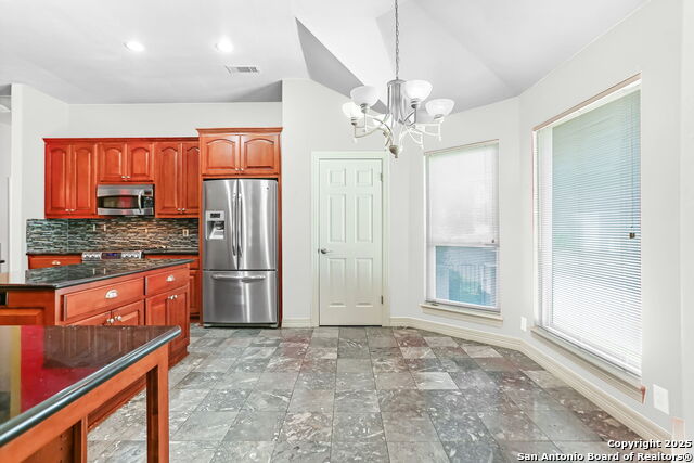 Image 14 of 17 For 9018 Foxland Dr.