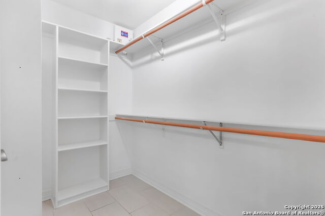 Image 17 of 17 For 9018 Foxland Dr.