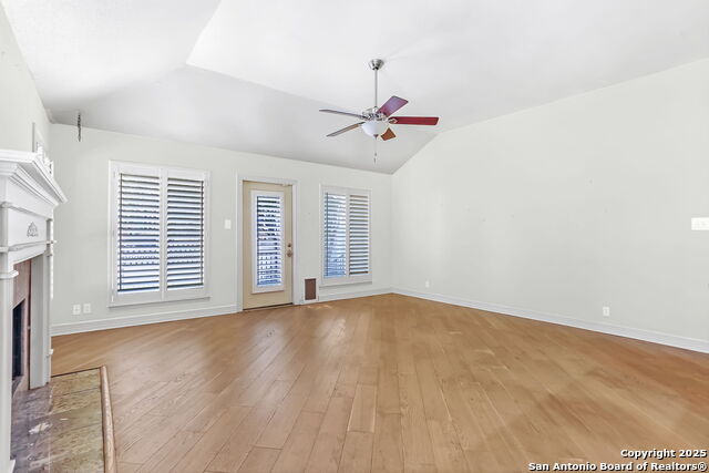 Image 9 of 17 For 9018 Foxland Dr.