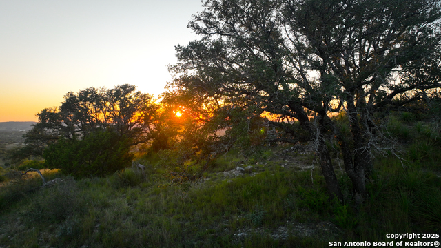 Image 12 of 19 For Far Hills Ranch Tract 3