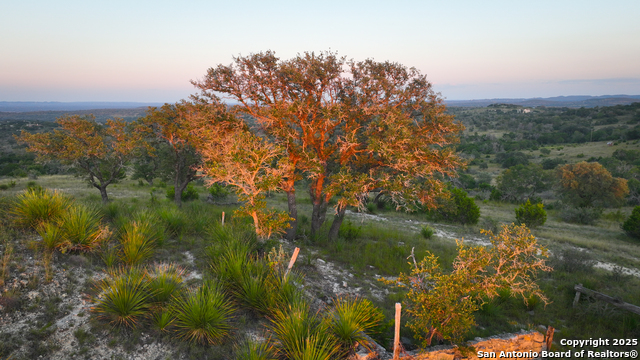 Image 8 of 19 For Far Hills Ranch Tract 3