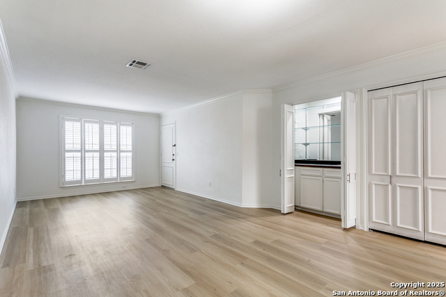 Image 2 of 15 For 7815 Broadway  202