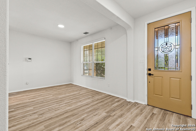 Listing photo id 1 for 25807 Beautyberry