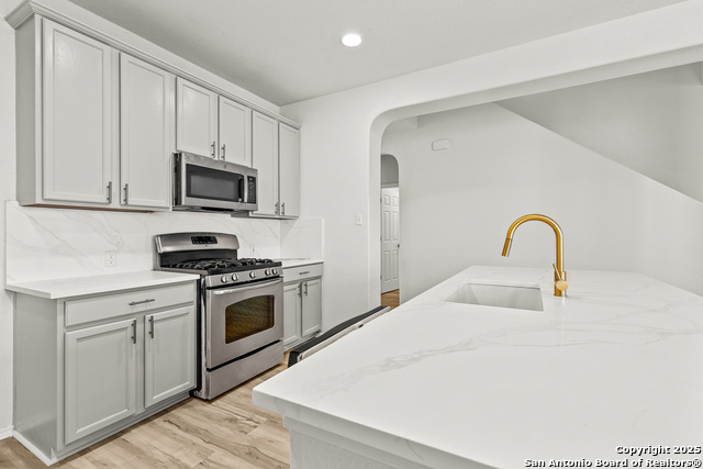 Listing photo id 4 for 25807 Beautyberry