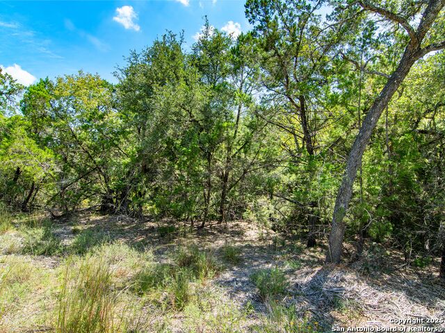 Listing photo id 9 for 25722 Eden Point