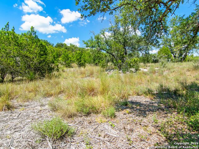 Listing photo id 12 for 25722 Eden Point