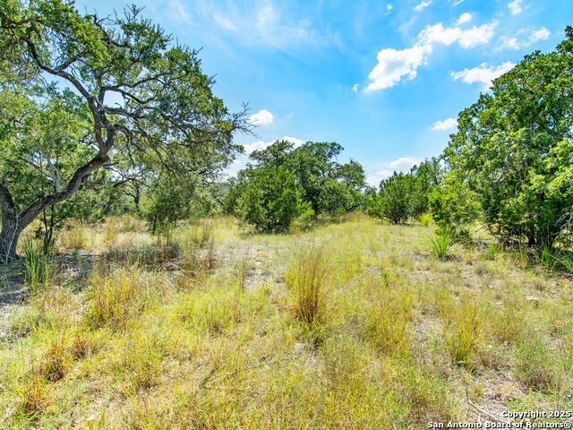 Listing photo id 13 for 25722 Eden Point