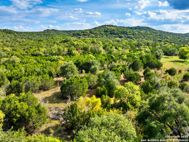 Listing photo id 0 for 25722 Eden Point