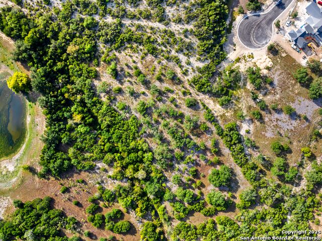 Listing photo id 40 for 25722 Eden Point