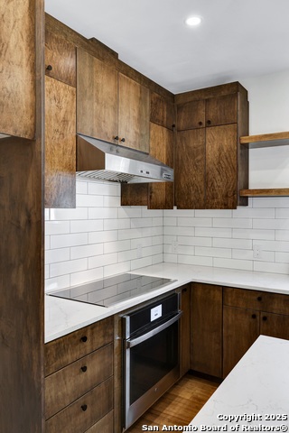 Image 12 of 36 For 211 Queen Anne Ct