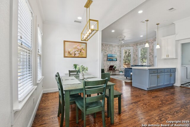 Image 18 of 45 For 802 Pine N 