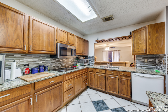 Image 4 of 25 For 11335 Tabletop Ln