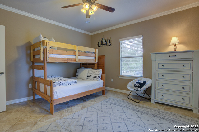 Image 25 of 50 For 1350 Colleen