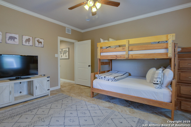 Image 26 of 50 For 1350 Colleen