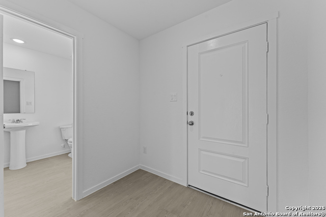 Image 2 of 20 For 100 Vista View