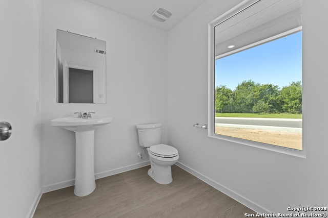 Image 9 of 20 For 100 Vista View