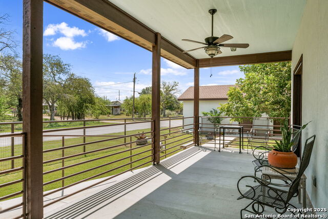 Image 41 of 48 For 317 E El Paso St