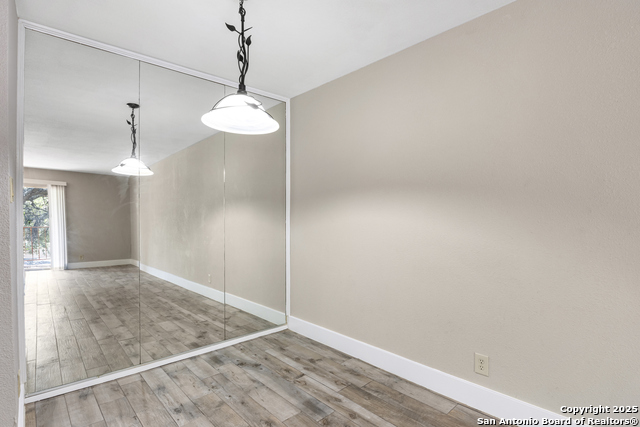 Listing photo id 11 for 4119 Medical 206d