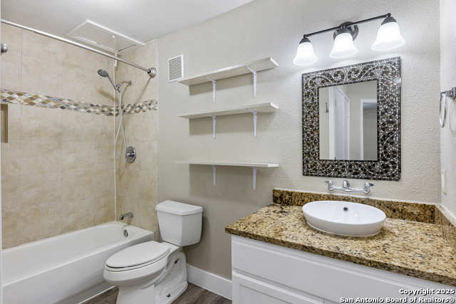 Listing photo id 20 for 4119 Medical 206d