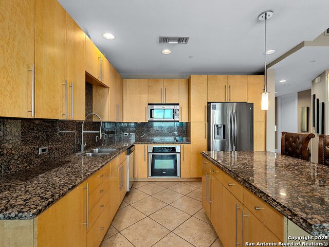 Image 5 of 35 For 310a Padre Blvd 603