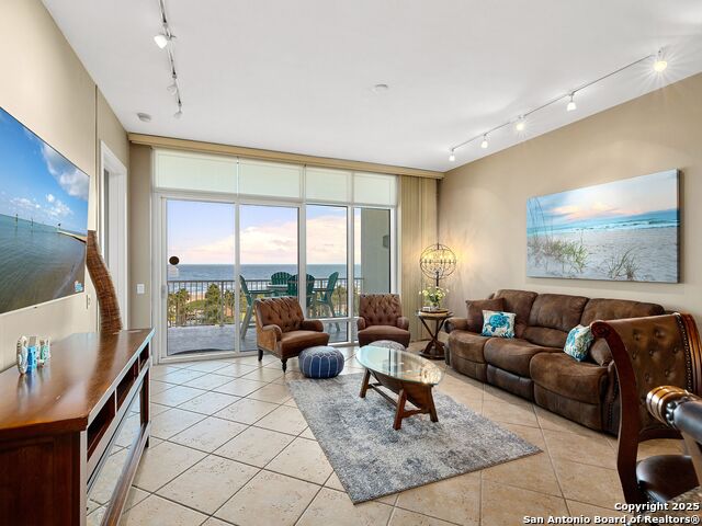 Image 7 of 35 For 310a Padre Blvd 603