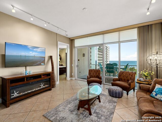 Image 8 of 35 For 310a Padre Blvd 603