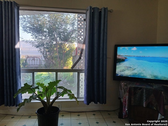 Image 11 of 38 For 13631 Us Highway 181 S