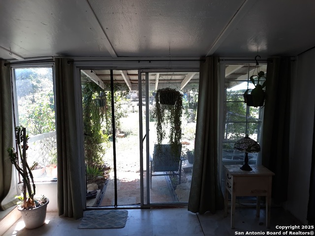 Image 27 of 38 For 13631 Us Highway 181 S