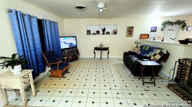 Image 8 of 38 For 13631 Us Highway 181 S