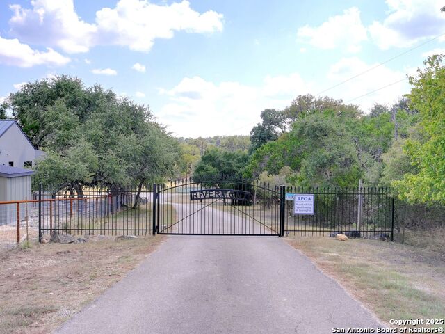 Image 43 of 63 For 6766 Spring Branch Road