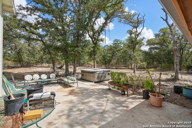 Listing photo id 19 for 3001 Curry  