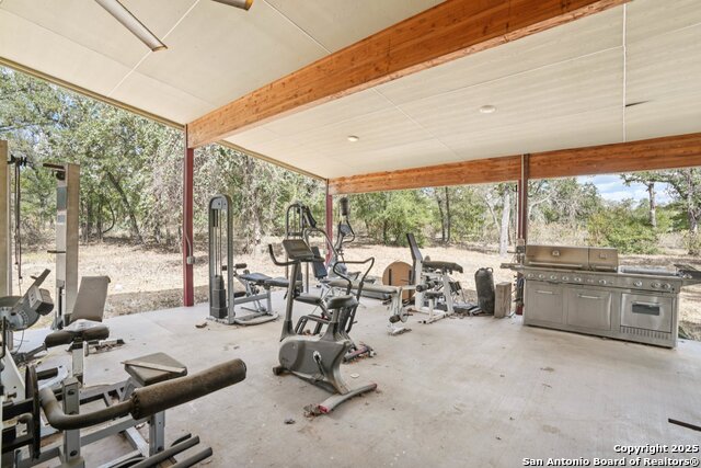 Listing photo id 20 for 3001 Curry  