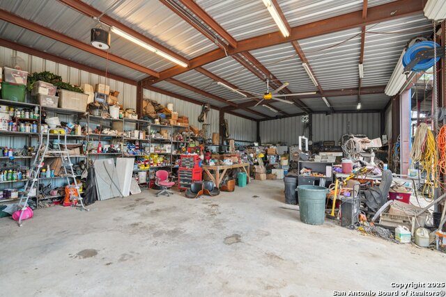 Listing photo id 26 for 3001 Curry  