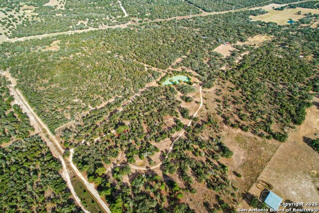 Listing photo id 39 for 3001 Curry  