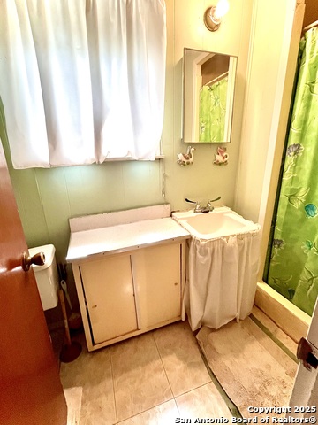 Image 15 of 19 For 635 Kendalia