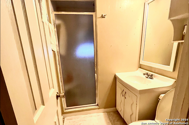 Image 9 of 19 For 635 Kendalia