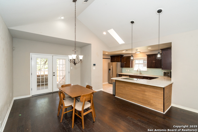 Image 11 of 42 For 2810 Cork Cove