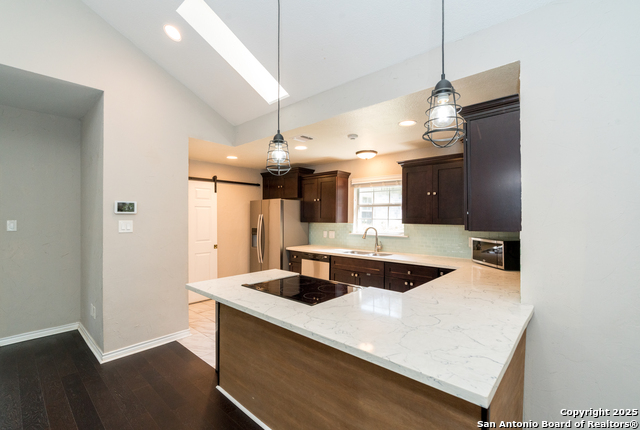 Image 13 of 42 For 2810 Cork Cove