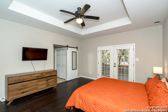 Image 18 of 42 For 2810 Cork Cove