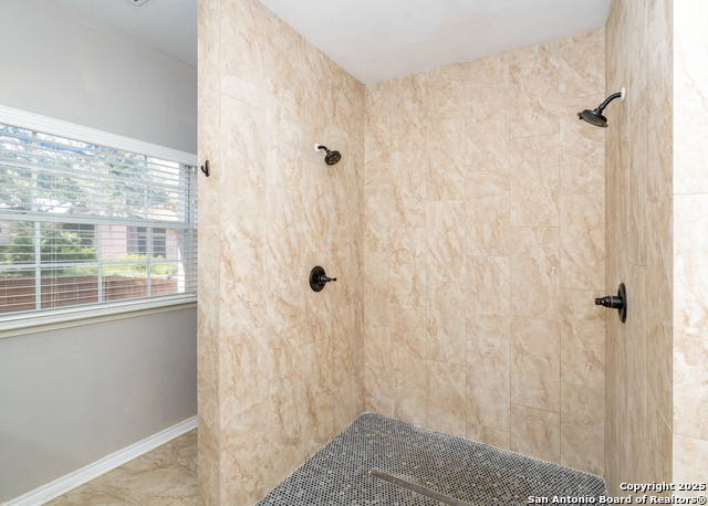 Image 24 of 42 For 2810 Cork Cove