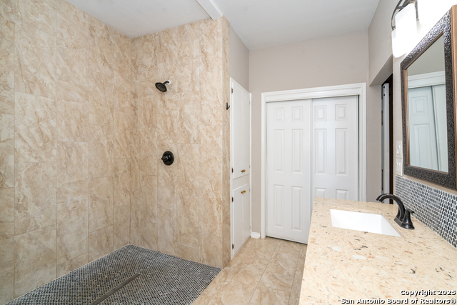 Image 25 of 42 For 2810 Cork Cove