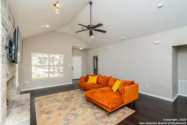 Image 7 of 42 For 2810 Cork Cove