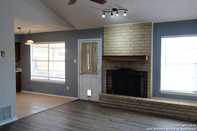 Image 6 of 29 For 4802 Canary Cir