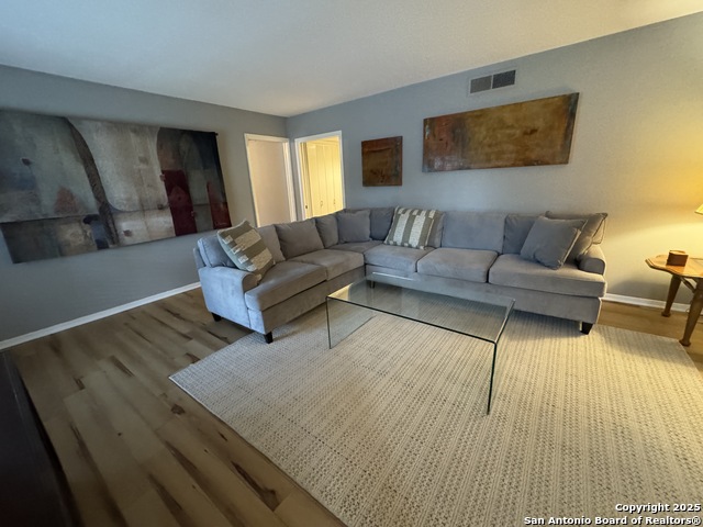 Image 11 of 41 For 7500 Callaghan Apt 254