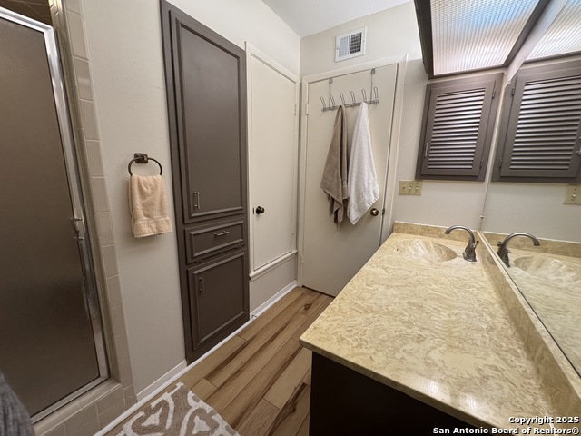 Image 15 of 41 For 7500 Callaghan Apt 254