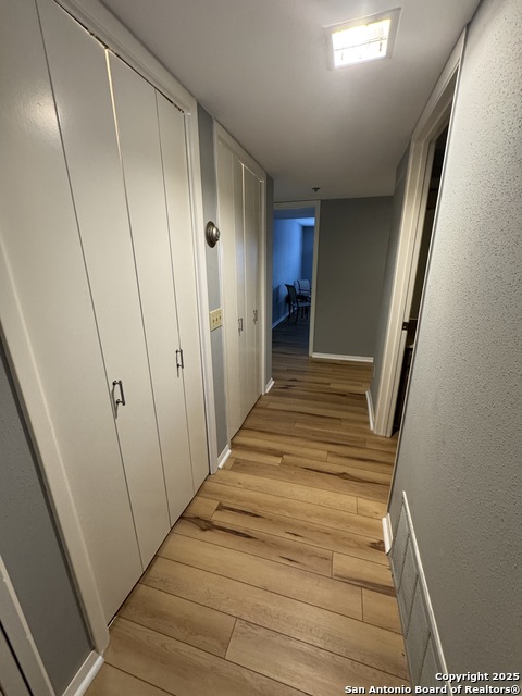 Image 18 of 41 For 7500 Callaghan Apt 254